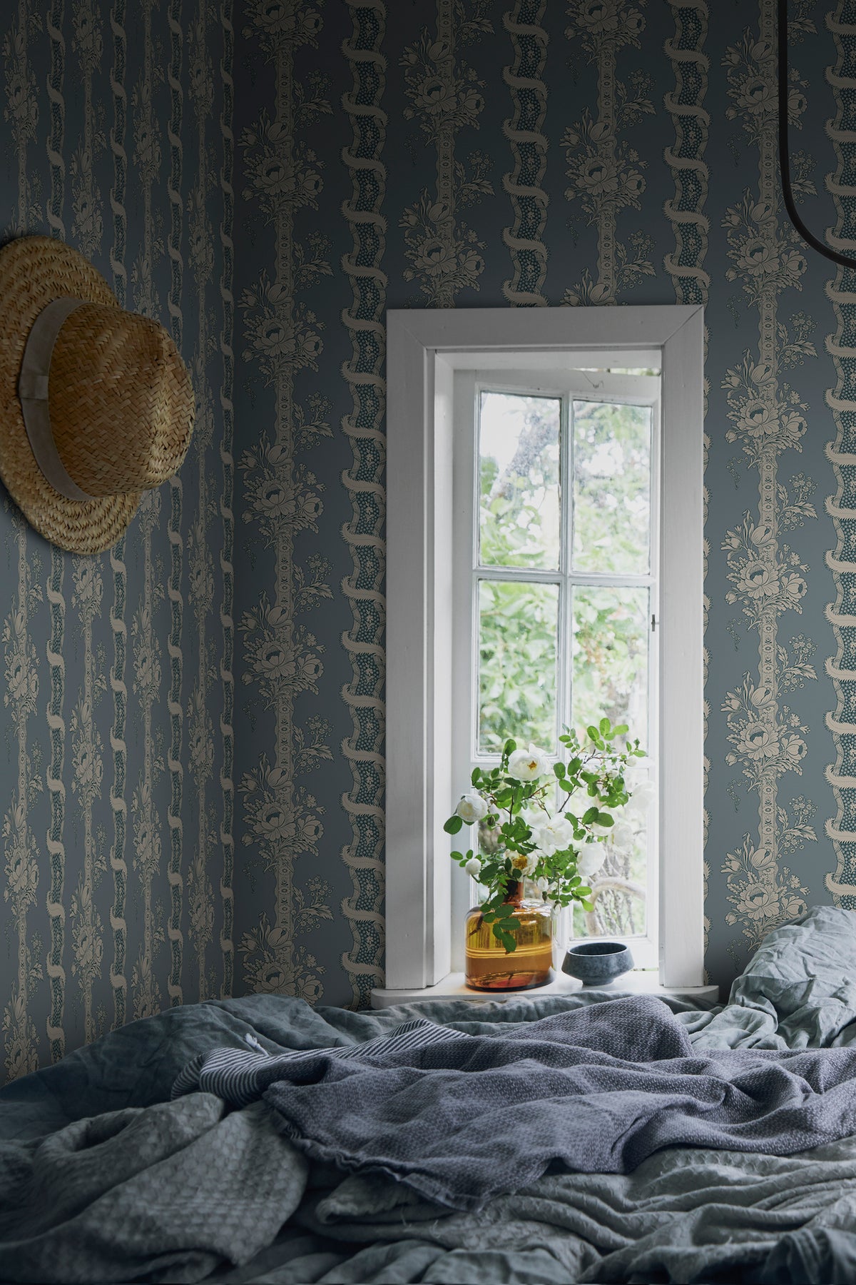 Alexandra S10250